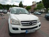 Mercedes-Benz GL 450 4Matic - Mercedes-Benz GL 450 mit Benzin-Antrieb
