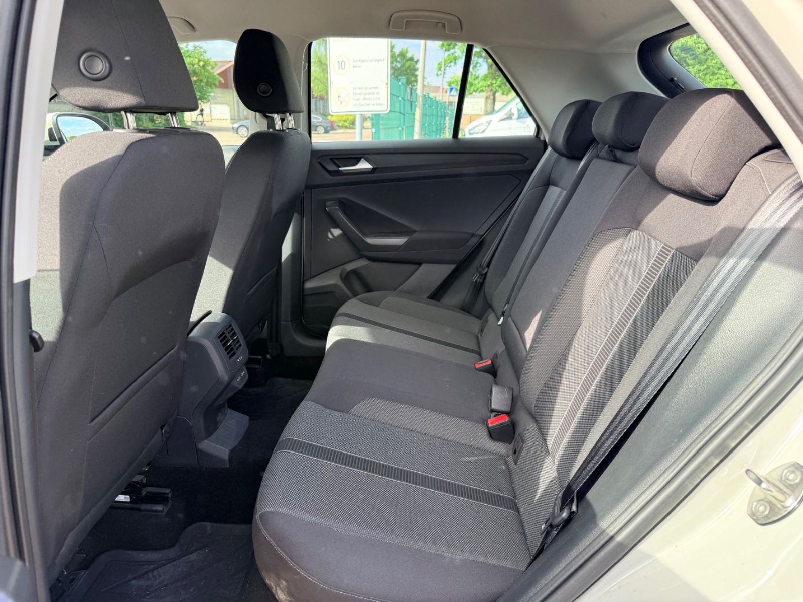 Volkswagen T-Roc Life foto 12
