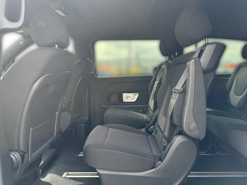 Fahrzeugabbildung Mercedes-Benz V 300 d 4MATIC STYLE Lang AIRMATIC 4MATIC PANO