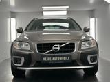 Volvo XC70 Kinetic 2,4 l 5 Zylinder Xenon Standheizung - Volvo XC70 aus 2009