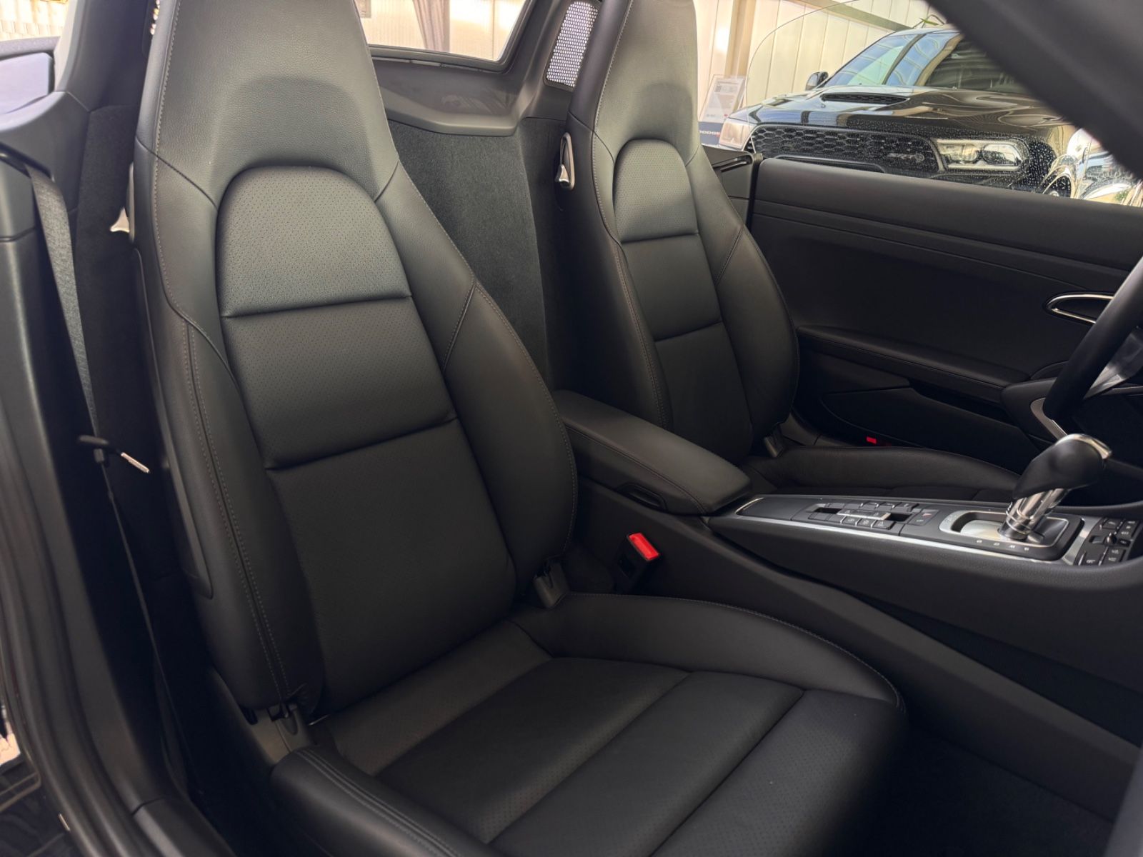 Fahrzeugabbildung Porsche 718 Boxster 2.0 "Bi-Xenon PASM Sport-Auspuff"