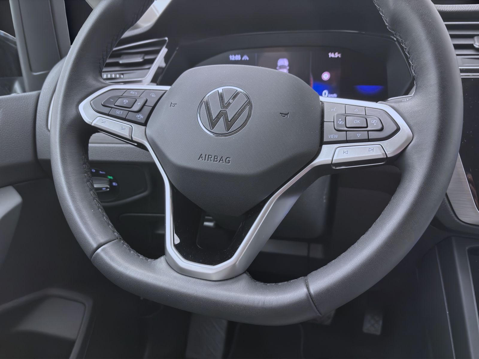 Volkswagen Touran - Bild 12