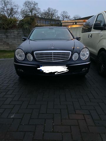 Mercedes-Benz Mercedes E230 Elegance Rentnerfahrzeug