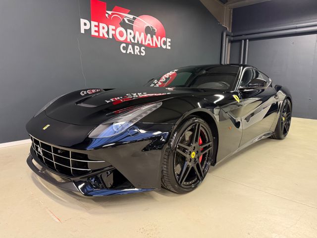 Ferrari F12 Berlinetta Vollcarbon Traumzustand