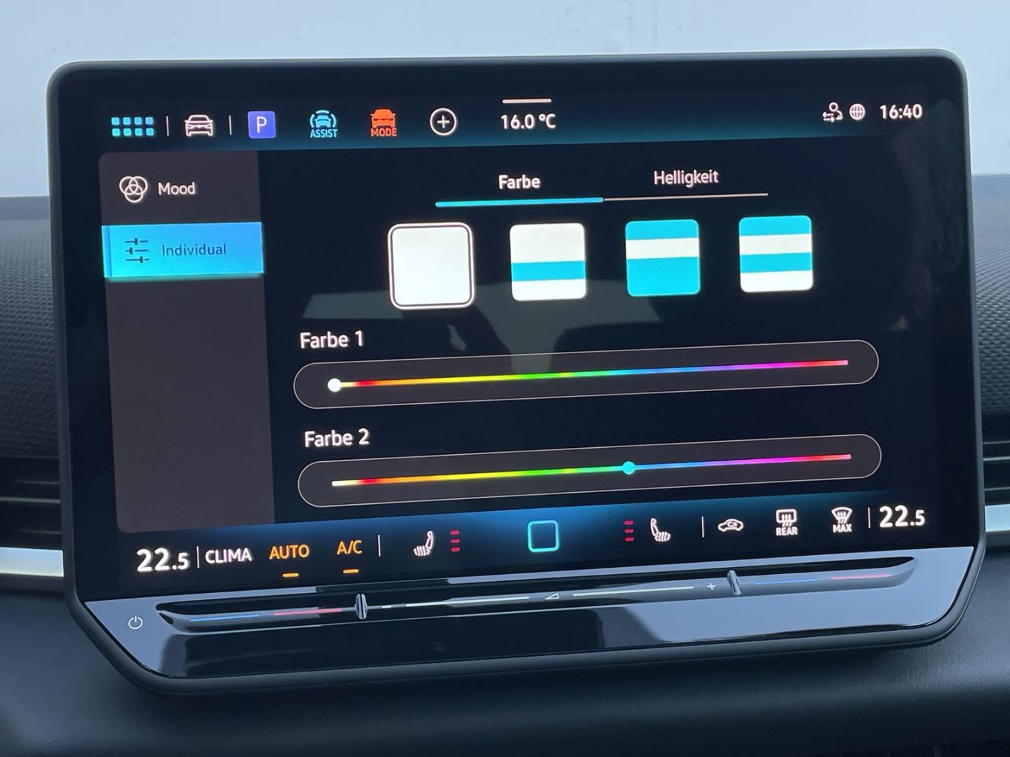 T-Roc R-Line 1.5 eTSI IQ.LIGHT/HUD/AHK/Pano/H&K 