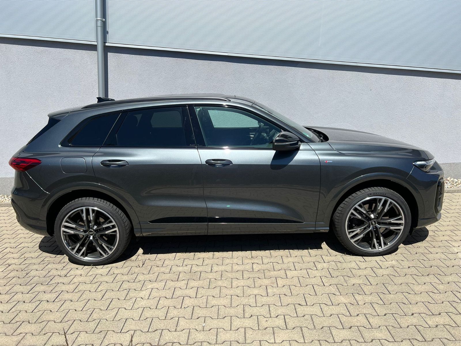 Audi Q5 TDI quattro S-LINE/Panoramadach/Tech plus imagem 3