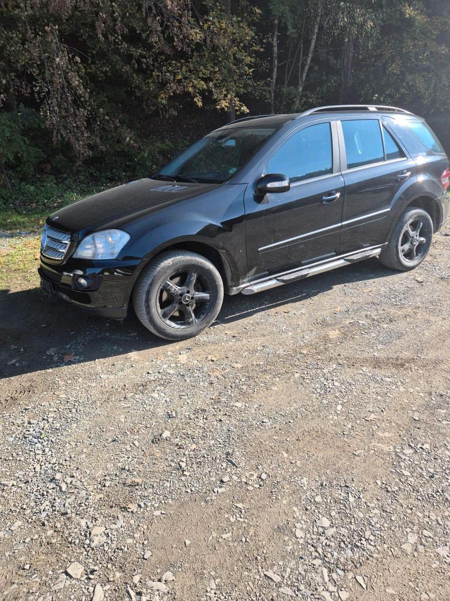 Mercedes-Benz ML 320