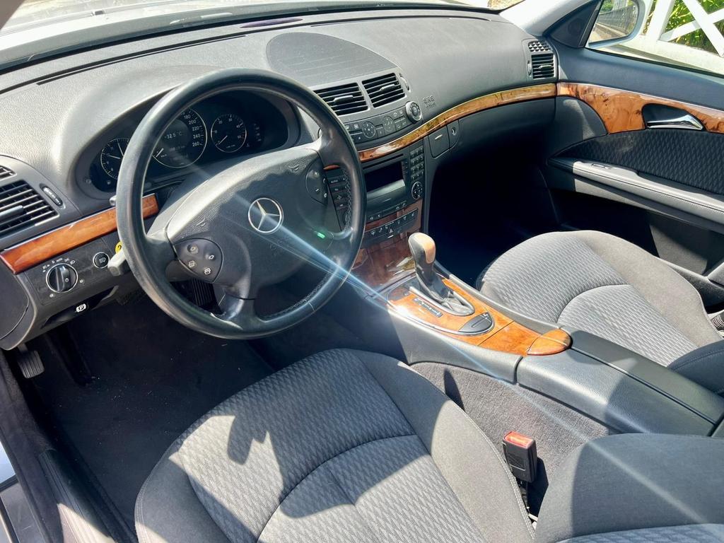 Mercedes-Benz E 280