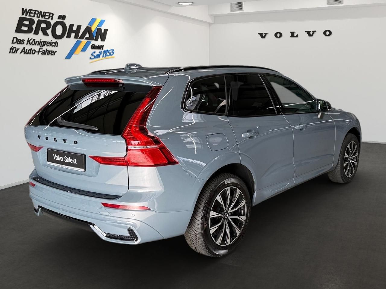 Fahrzeugabbildung Volvo XC60 Plus Dark 2WD