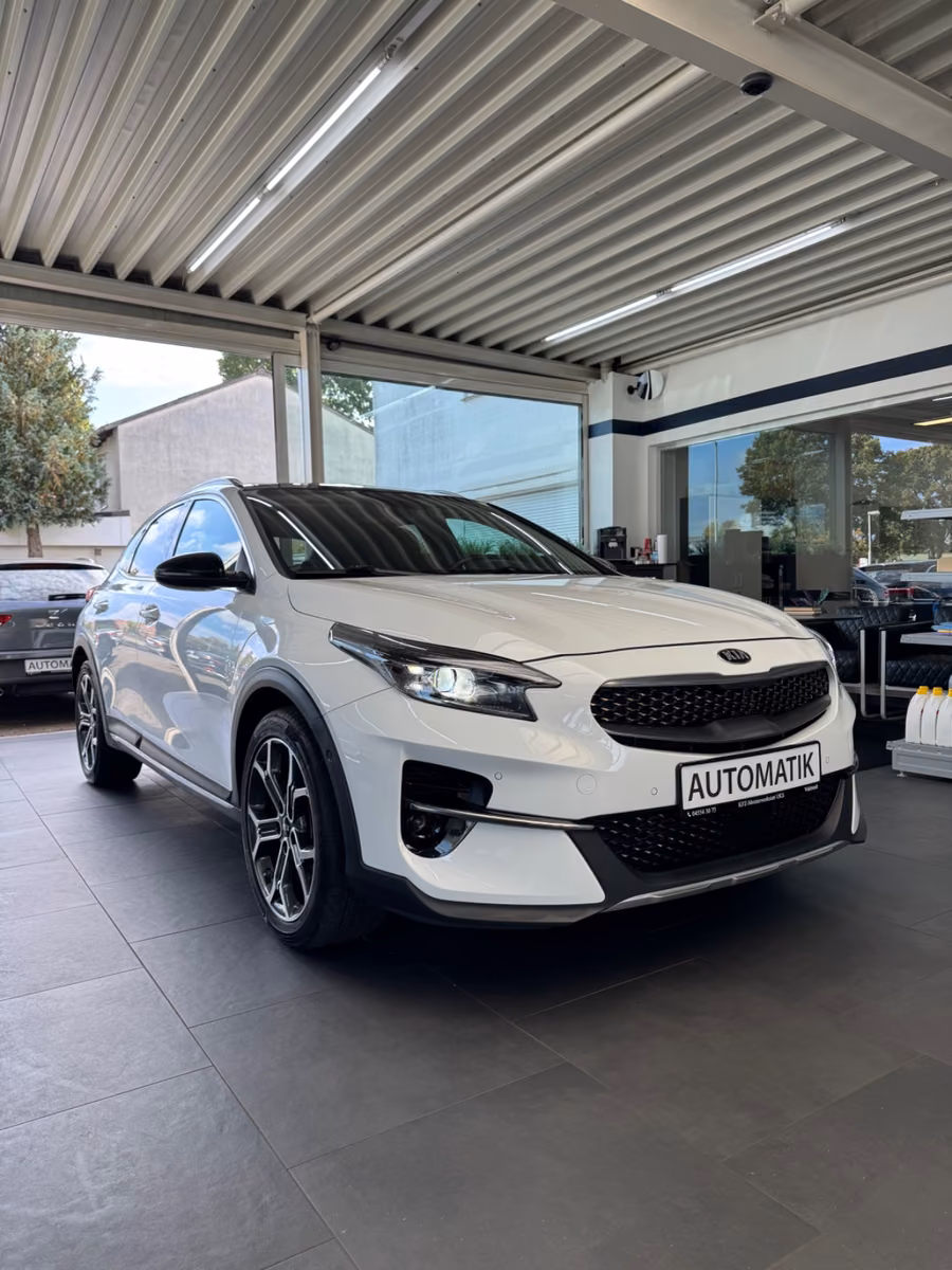 Kia XCeed 1.6 TGDI Platinum Edition *DSG*Pano*AHK*