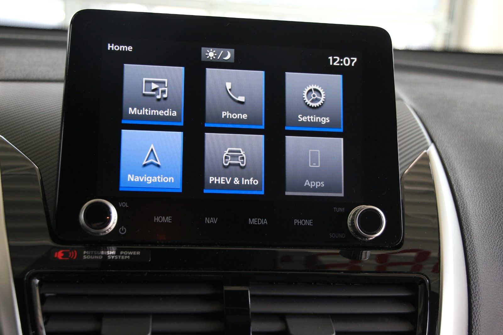 Fahrzeugabbildung Mitsubishi Eclipse Cross Top PHEV AHK