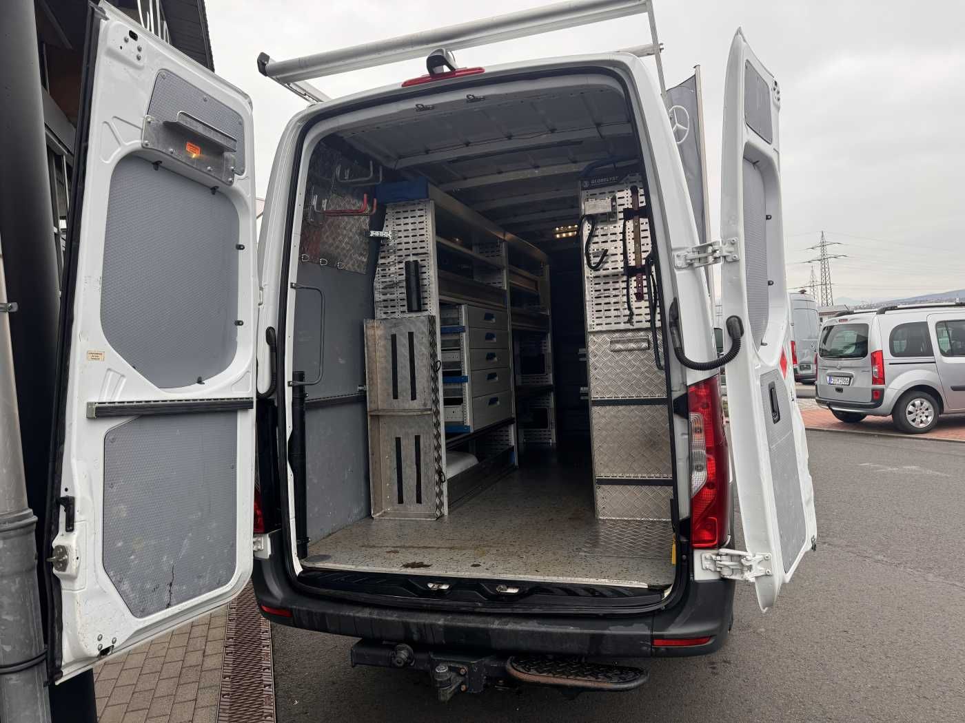 Fahrzeugabbildung Mercedes-Benz Sprinter 516 CDI Werkstatt/Regal AHK3,5to Klima