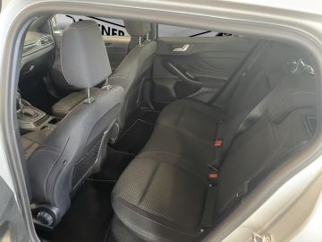 Ford Focus - 10