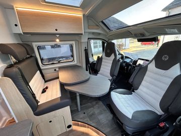 Sunlight Cliff X 600 Dieselhzg. LED SOLAR Safety+ACC NAVI