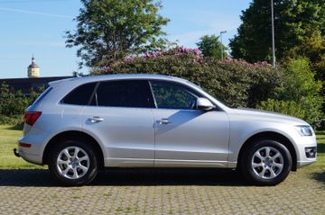 Audi Q5 2.0 TDI quattro AUT.-LEDER-NAVI-AHK-ACC-XENON