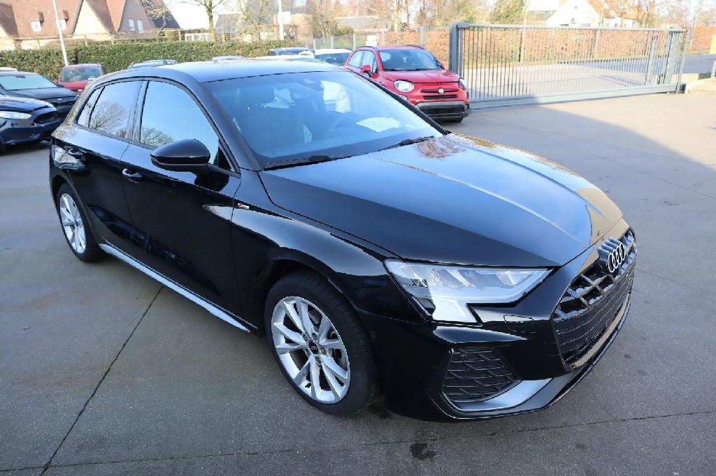 Audi A3 1.5 BENZ S-LINE