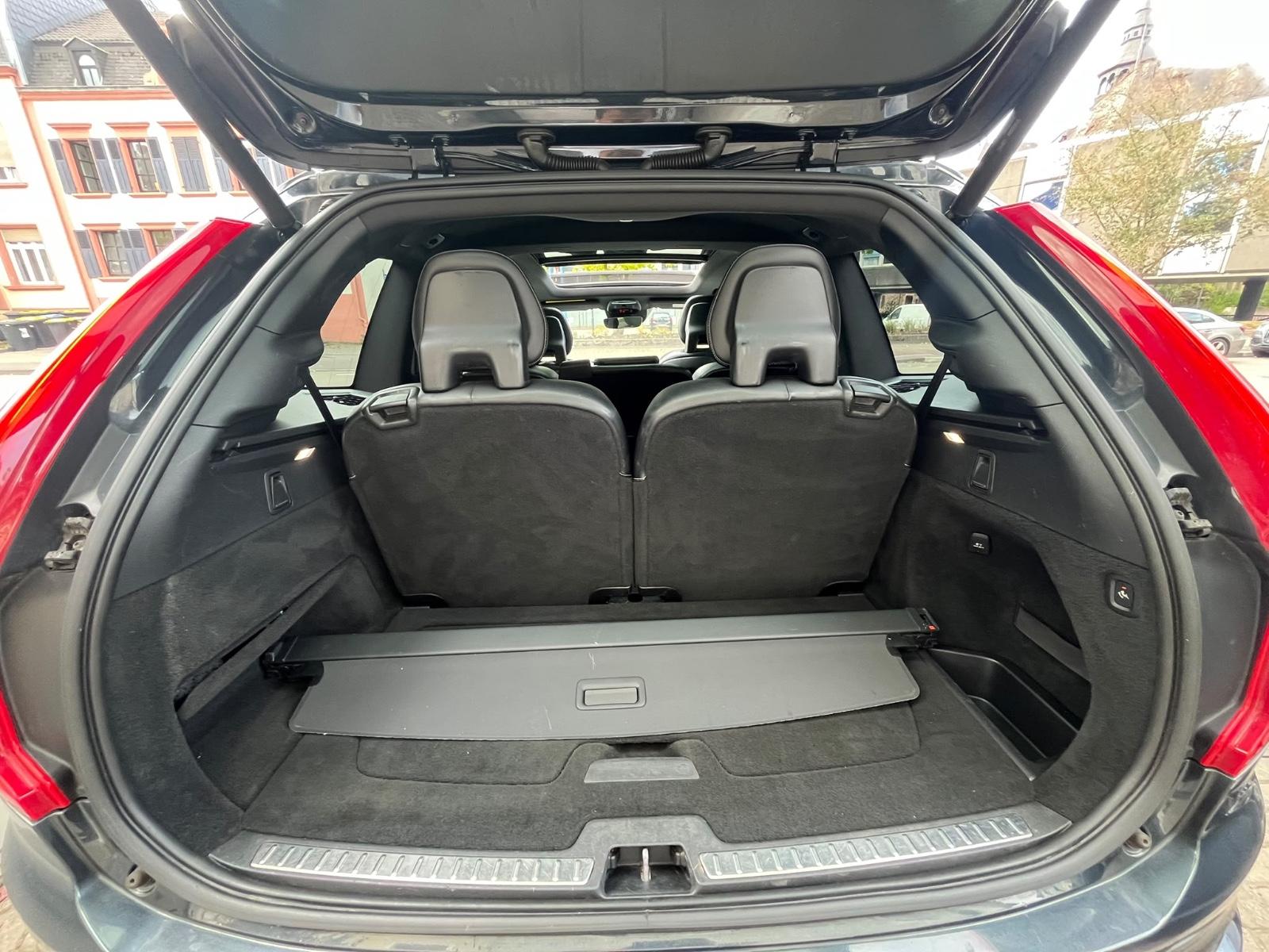 Volvo XC90 R Design AWD 7.Sitze Panorama, Leder