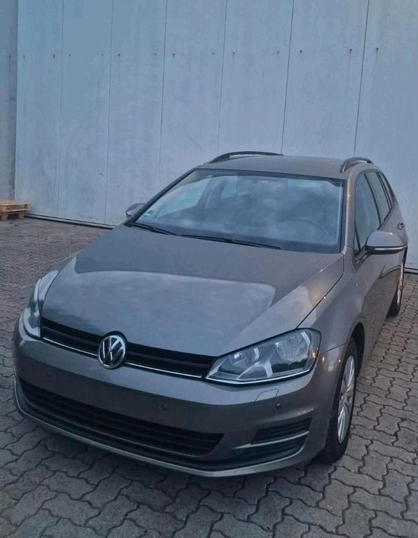 Image of Volkswagen Golf