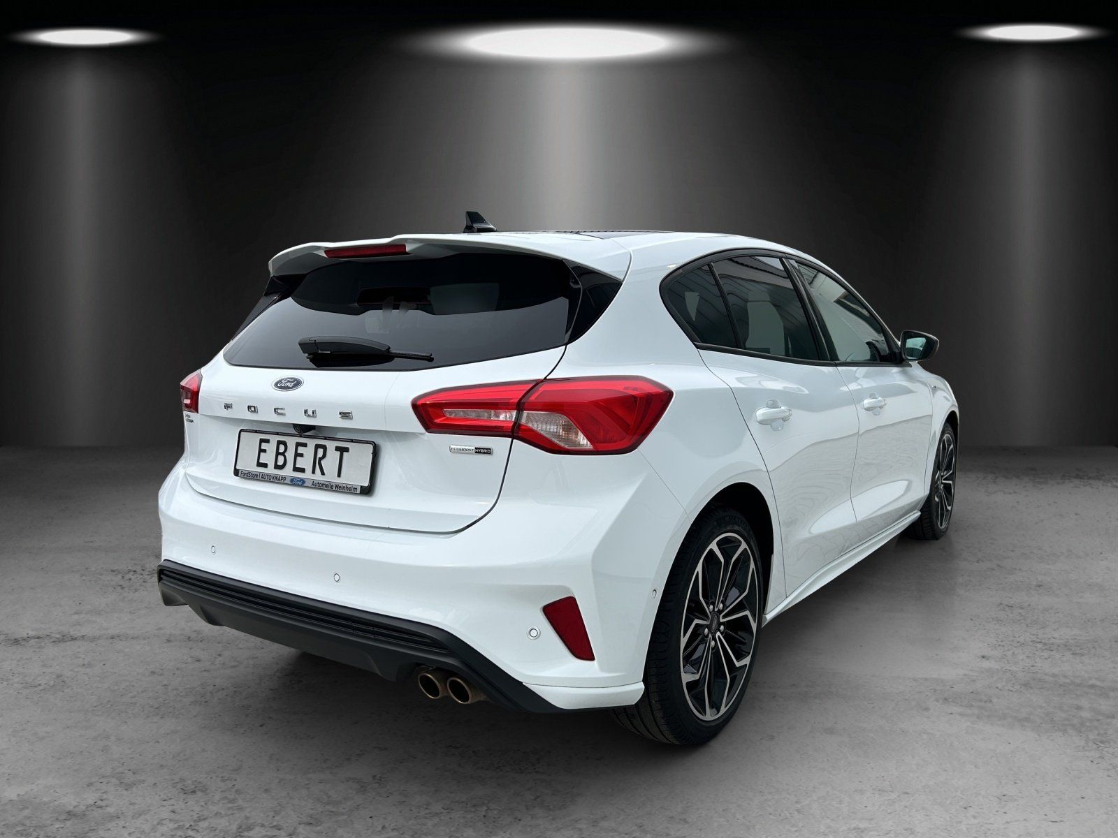 Fahrzeugabbildung Ford Focus 1.0 EcoBoost ST-Line/PANO-DACH/KAMERA/B&O/