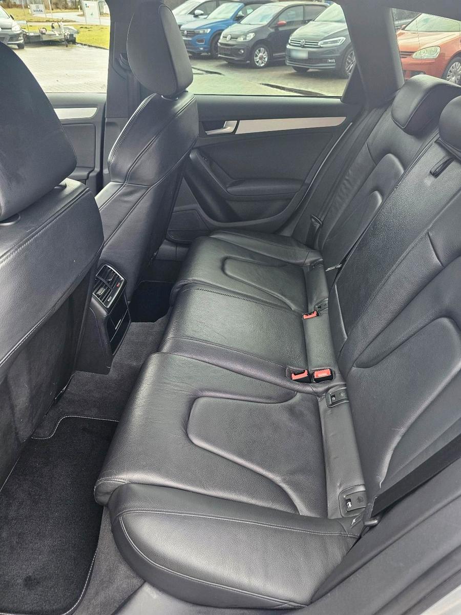 Audi Quattro 2011 — photo 11