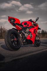 Ducati Panigale v4s - DUCATI PANIGALE V4 S