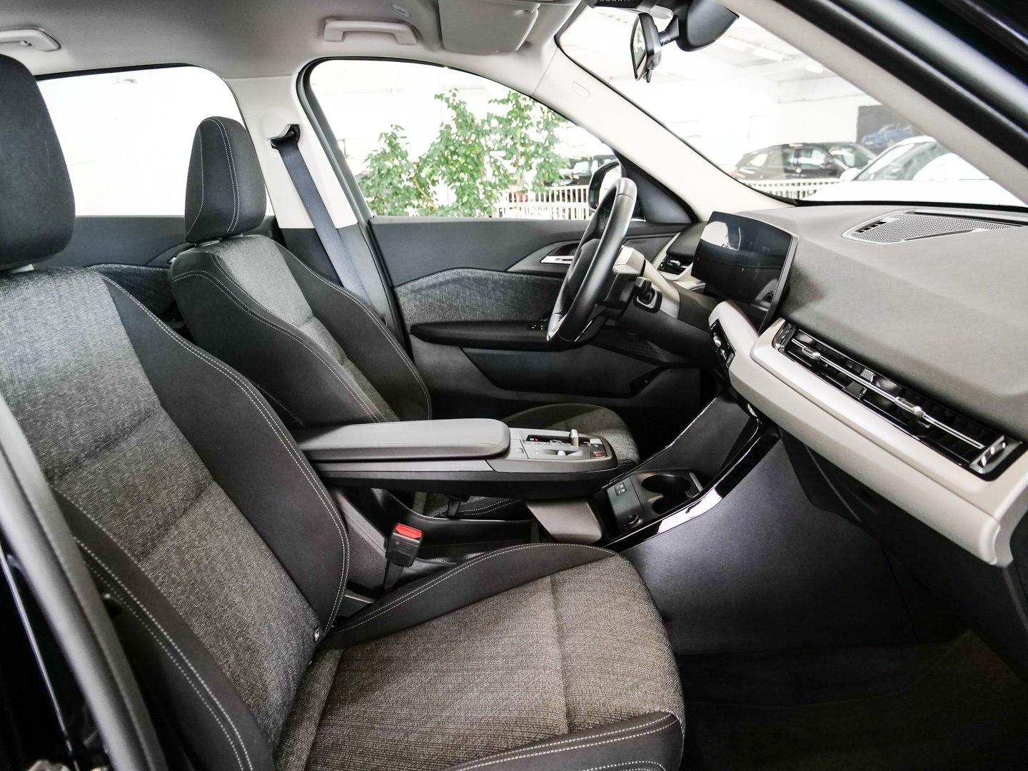 BMW X1 sDrive18d Aut Nav LED Parkass+RFK+PDC Shz 17", миниатюра 18