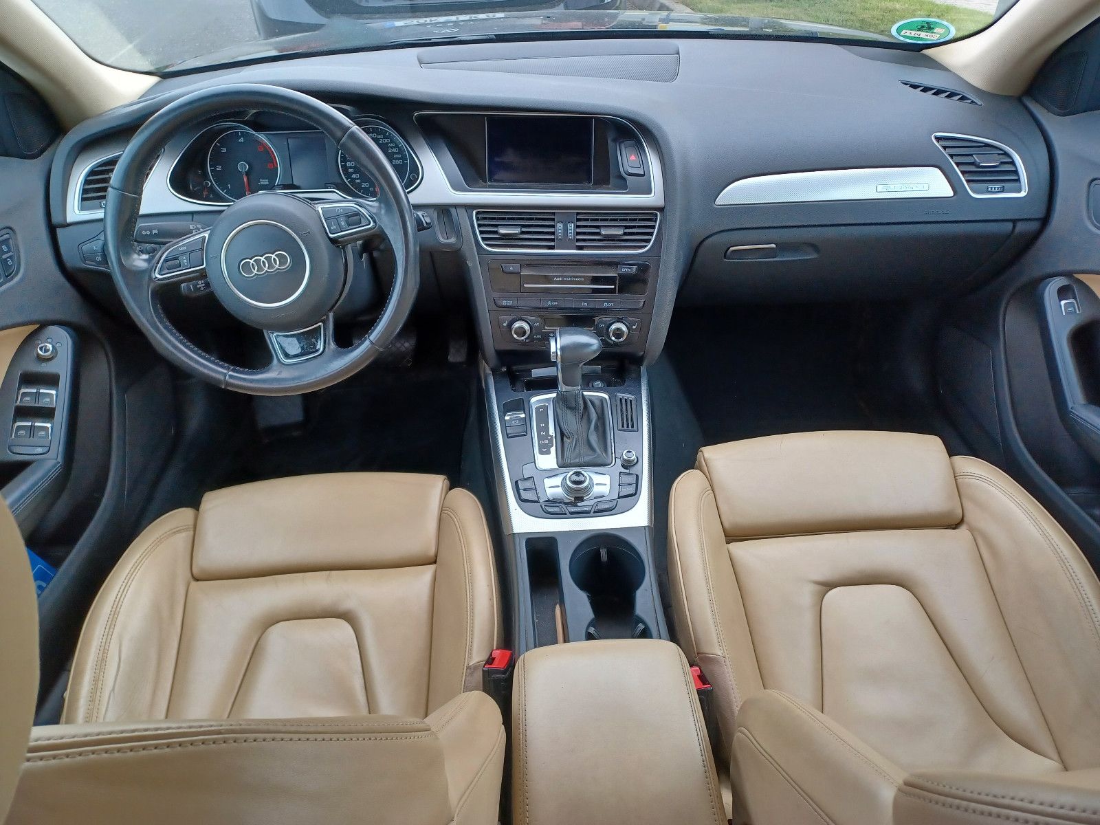 Fahrzeugabbildung Audi A4 Avant 3.0 TDI DPF quattro S tronic Sthzg uvm.