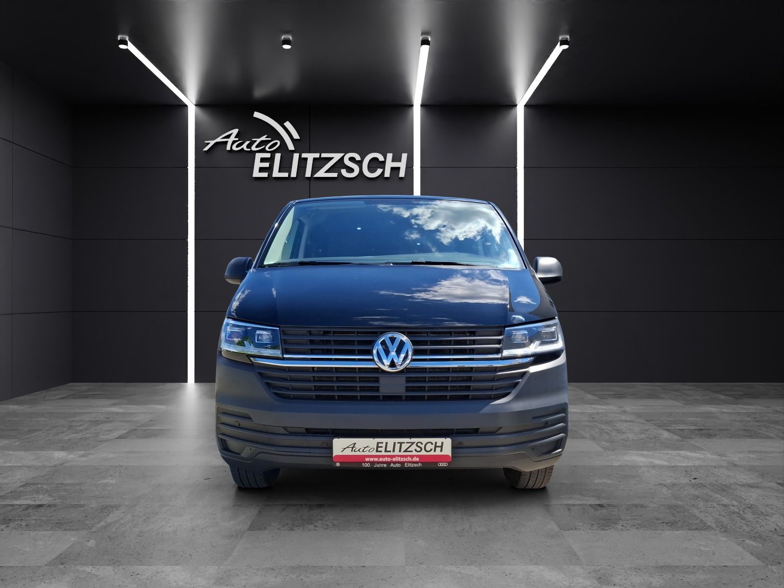 Fahrzeugabbildung Volkswagen T6 Kombi T6.1 TDI DSG 5-Si LED AHK Klima GRA PDC