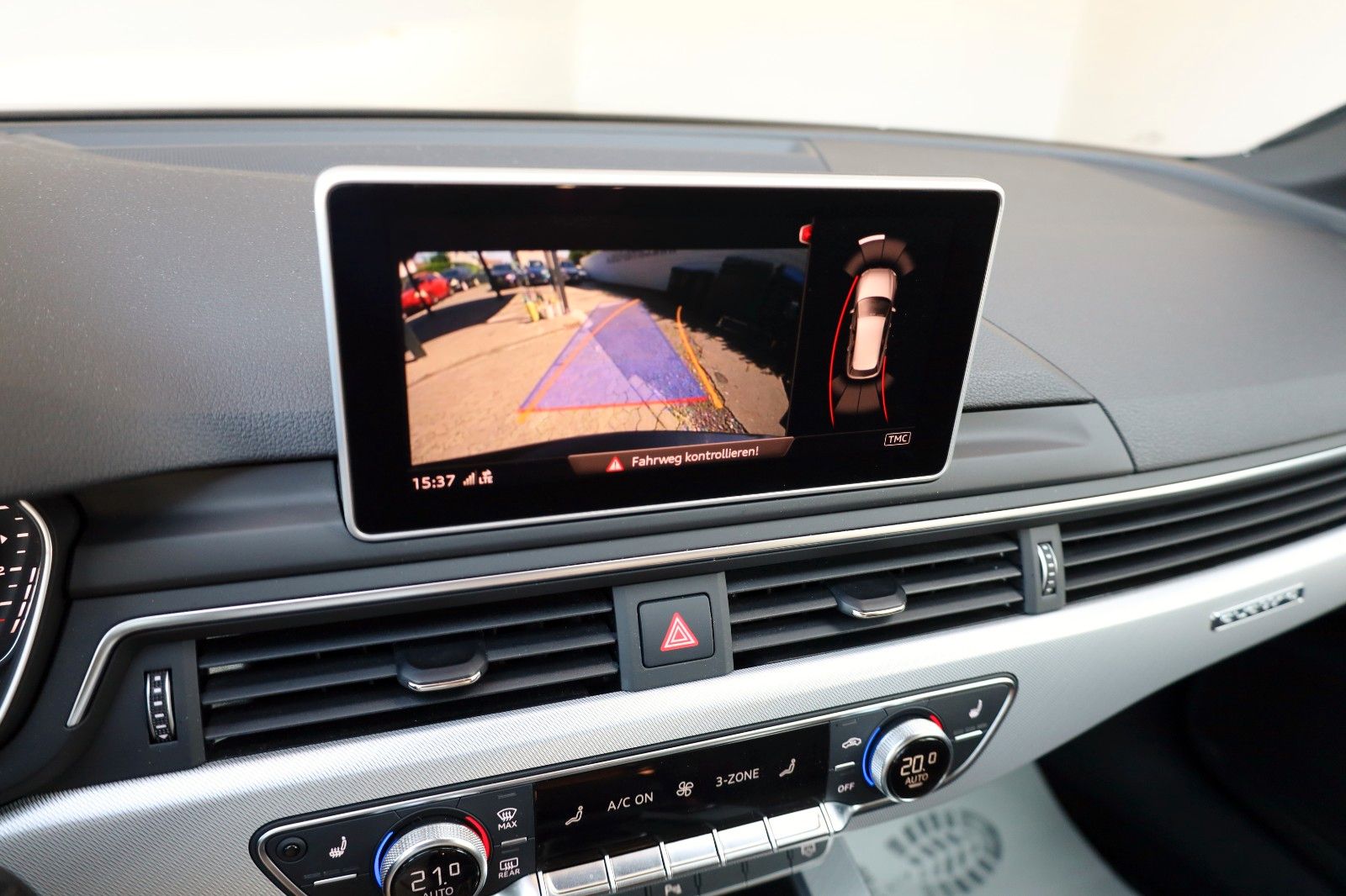 Fahrzeugabbildung Audi A4 Avant 40TDI quattro design Leder,Navi,HUD,ACC