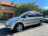 Volkswagen Sharan 2.0 United von 2009 - Volkswagen Sharan United mit Benzin-Antrieb