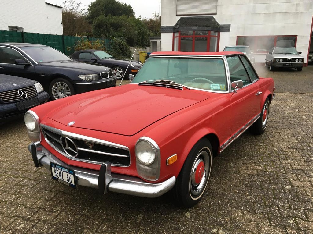 Mercedes-Benz SL 230