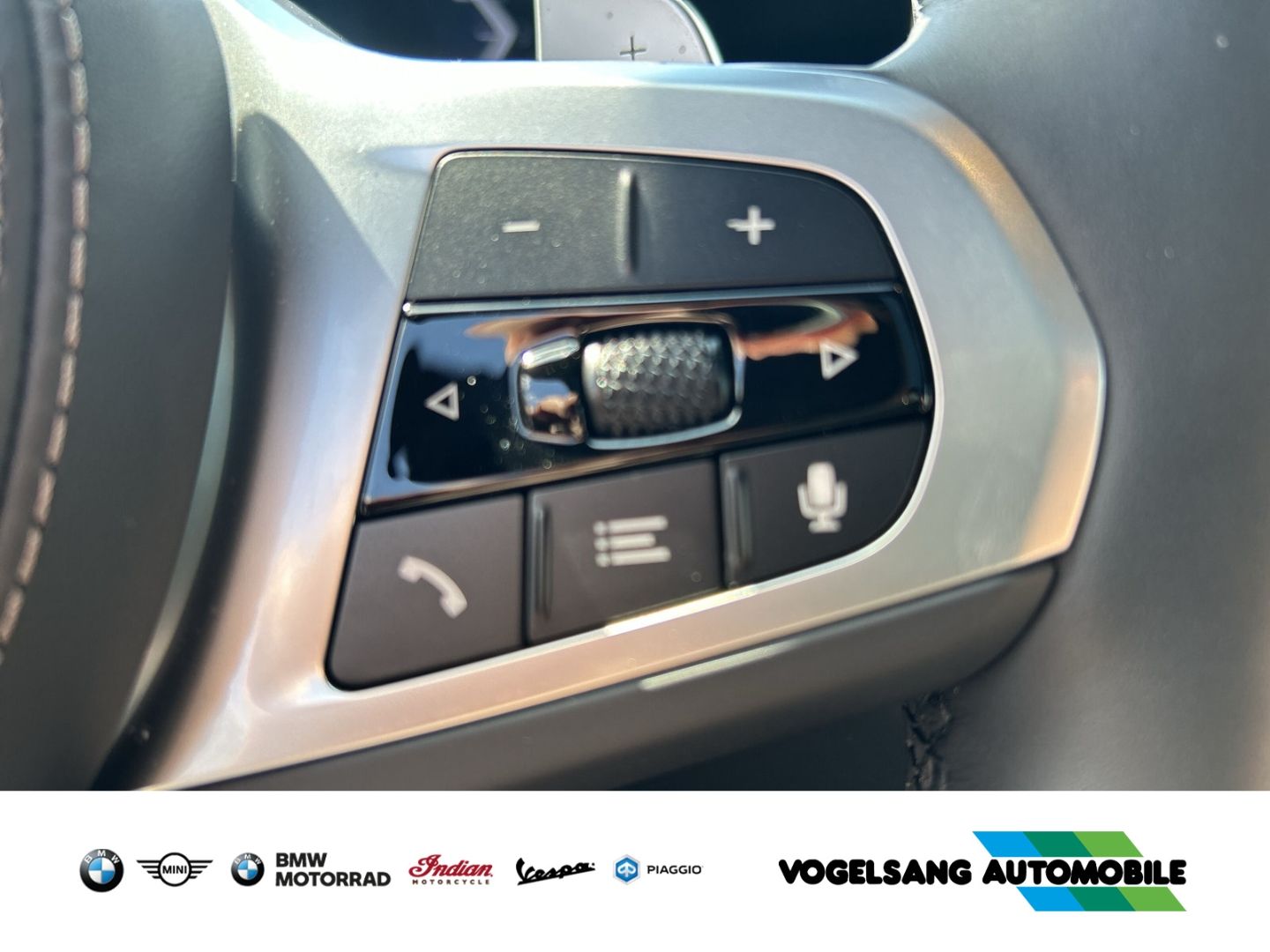 Fahrzeugabbildung BMW X6 40d,xDrive,M SPORT,Standheizung,Panodach,AHK,