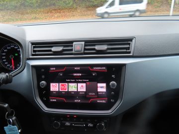 Fotografie 11 des Seat Arona Style 1.0 DSG Navi Kamera M+S
