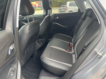 Bild 8 Opel Grandland (X) Grandland 1,2 AT Business Elegance NAVI/PDC V0+H
