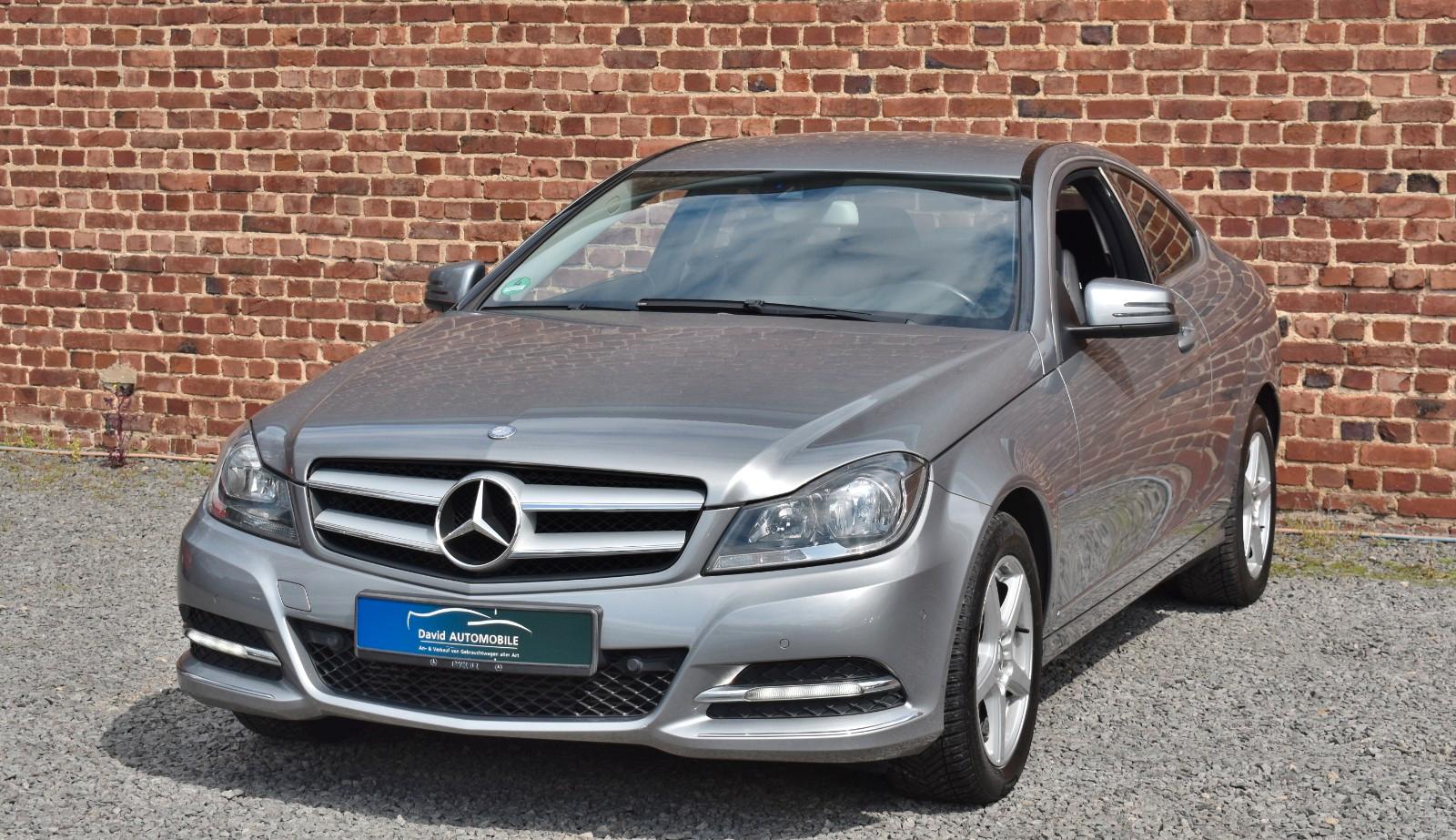 Mercedes-Benz C 180 COUPE NAVIGATION T.LEDER SHZ PDC KLIMAAUTO