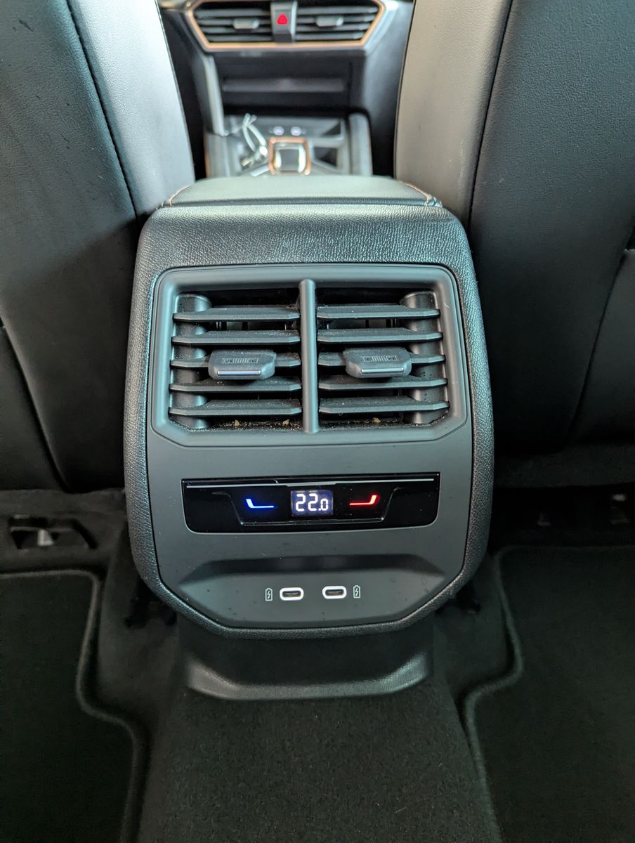 Fahrzeugabbildung CUPRA Leon 1.5 eHybrid Matrix Edge-Intelligent SoH100%