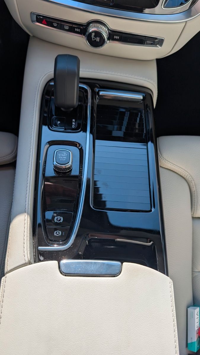 Fahrzeugabbildung Volvo V60 T8 Plug-in Hybrid | AHK | ACC | Kamera