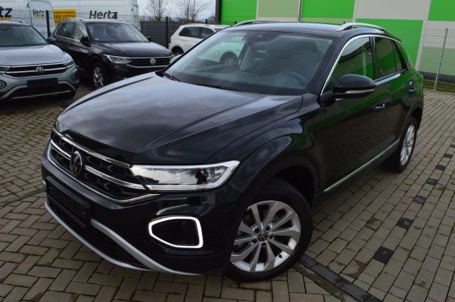 Volkswagen T-Roc 1.5 TSI OPF DSG Style LED Navigation AHK