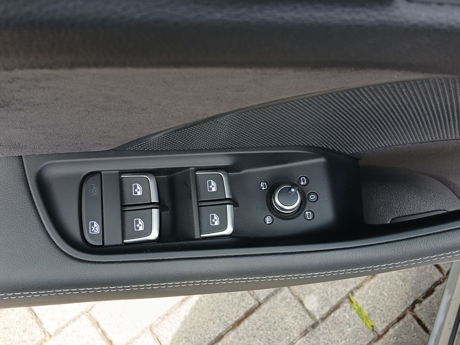 Fahrzeugabbildung Audi A3 Sportback 40 e-tron sport Matrix Navi ACC RFK