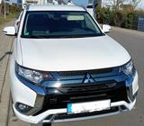 Mitsubishi Outlander 2.4 MIVEC PLUG-IN HYBRID 4WD Basis... - Mitsubishi Outlander Hybrid (/Elektro) Plug in mit Benzin-Antrieb