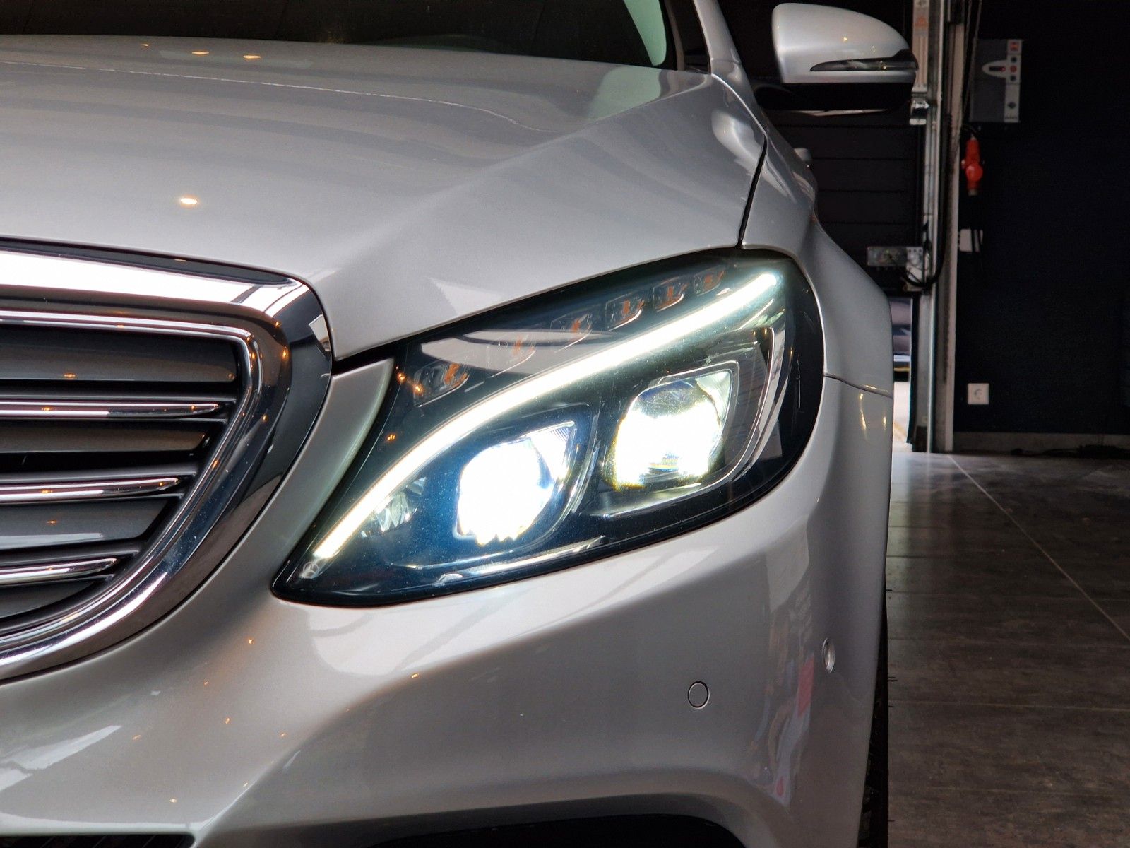 Mercedes-Benz C 250d BlueTec Exclusive*KAMERA*AHK*HEAD-UP*LED foto 4
