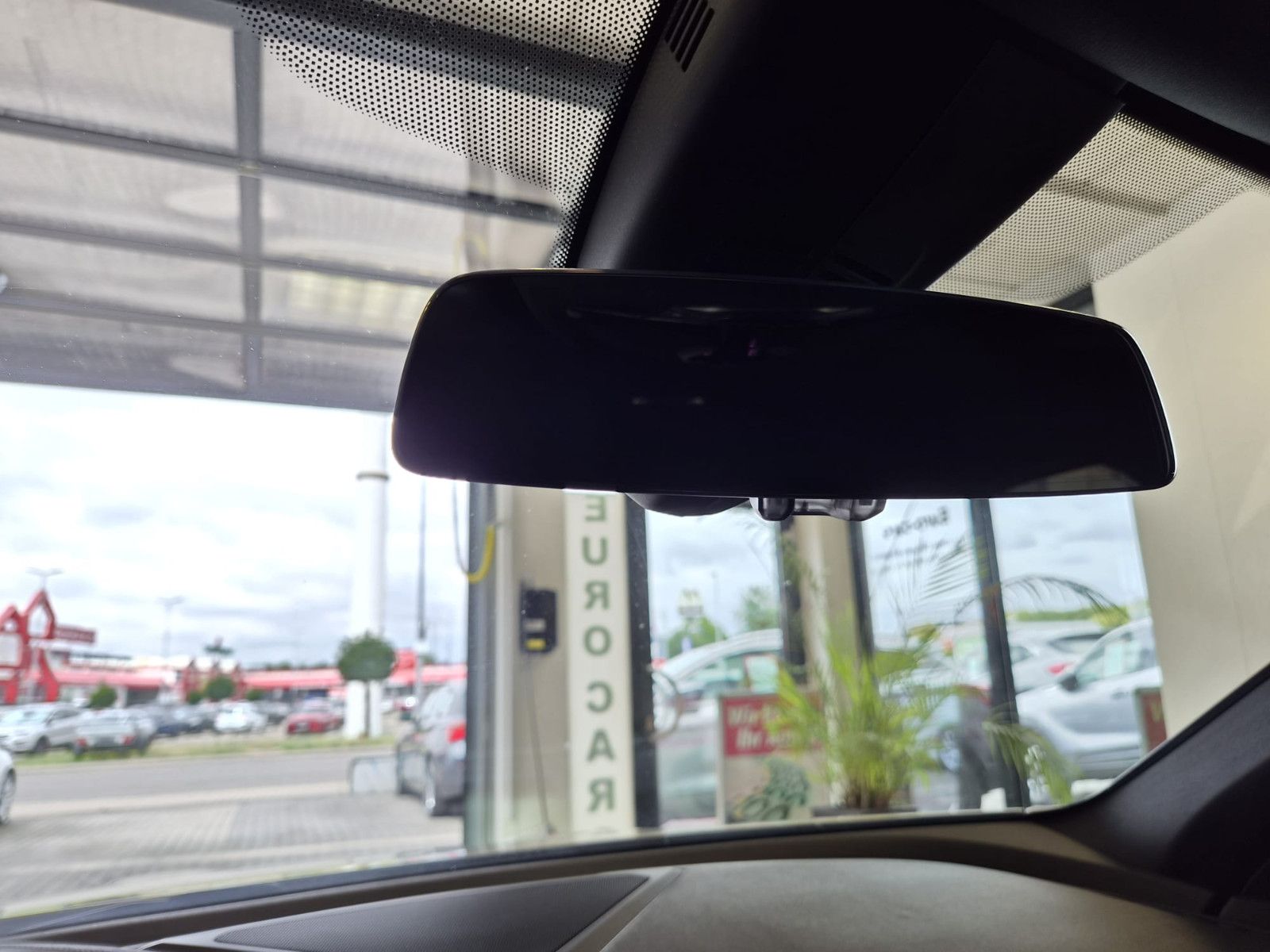 Fahrzeugabbildung BMW M135i xDrive / KAMERA / NAVI / HK Sound