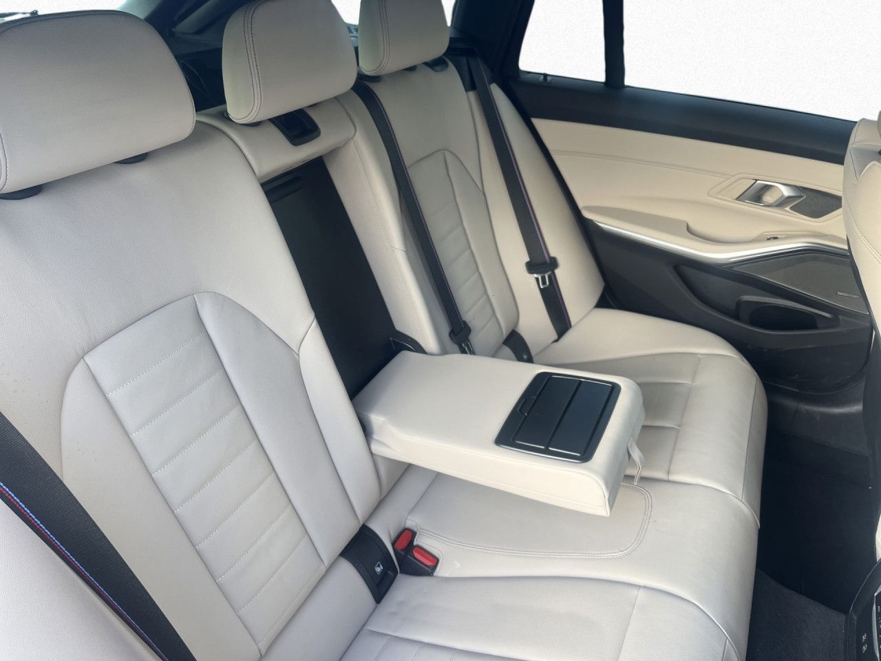 BMW 330 - Bild 13