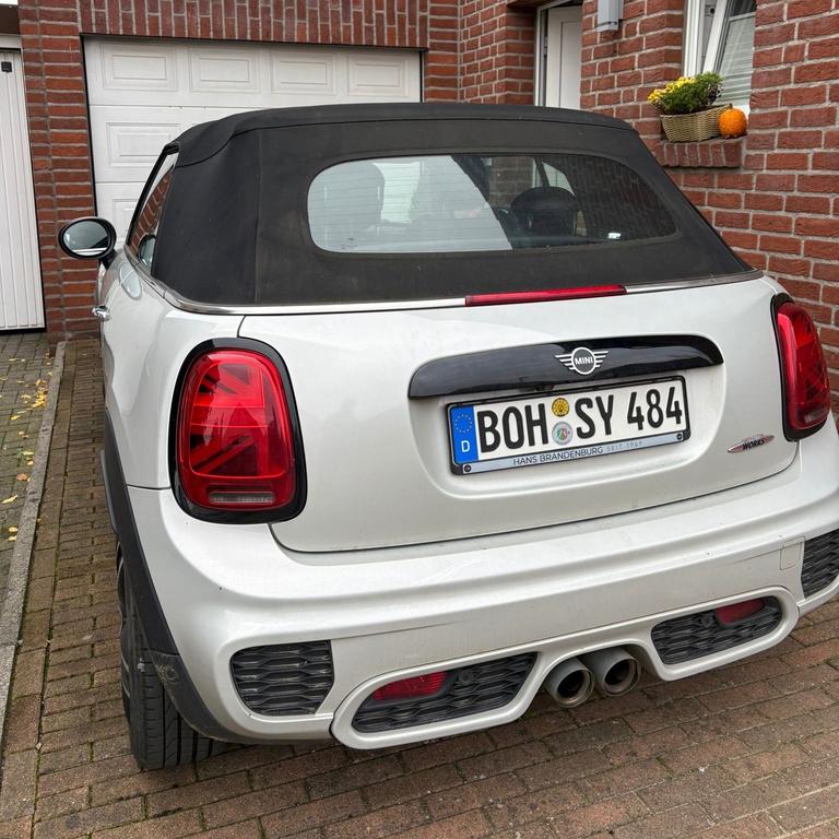 MINI John Cooper Works Cabrio