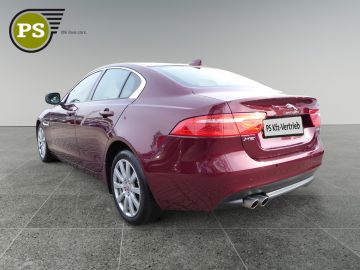 Jaguar XE - 8