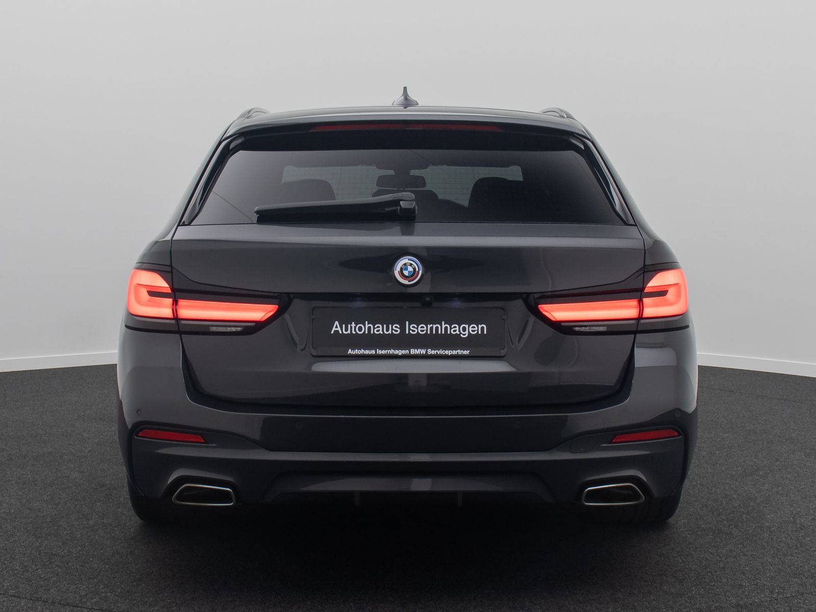 Fahrzeugabbildung BMW 520d M Sport Kamera DAB HUD 4xKlima HiFi 19Zoll