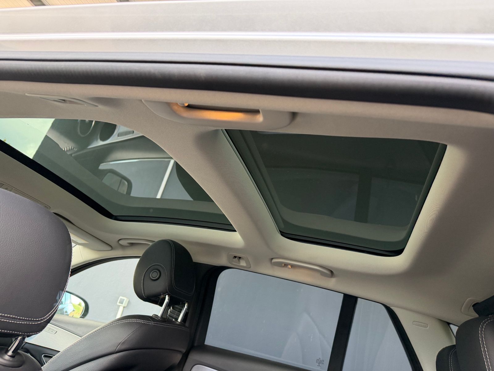 Mercedes-Benz C 200 T-Modell 4Matic Avantgarde — Bild 21