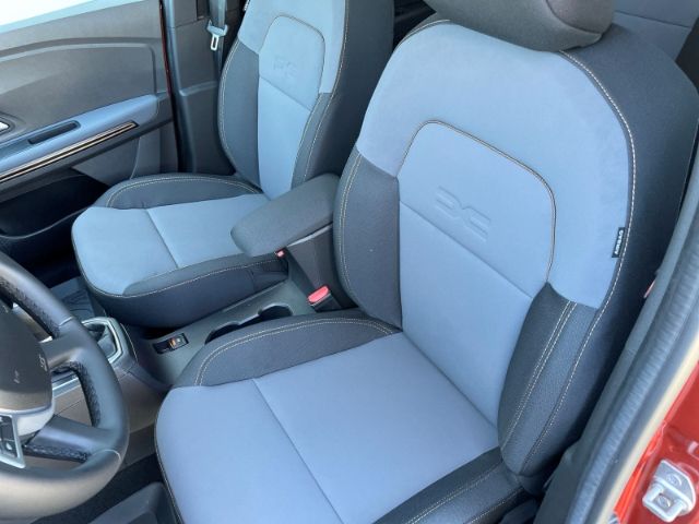 Fahrzeugabbildung Dacia Jogger 1.6 Hybrid 140 Extreme+ Autom. 7-Sitzer,