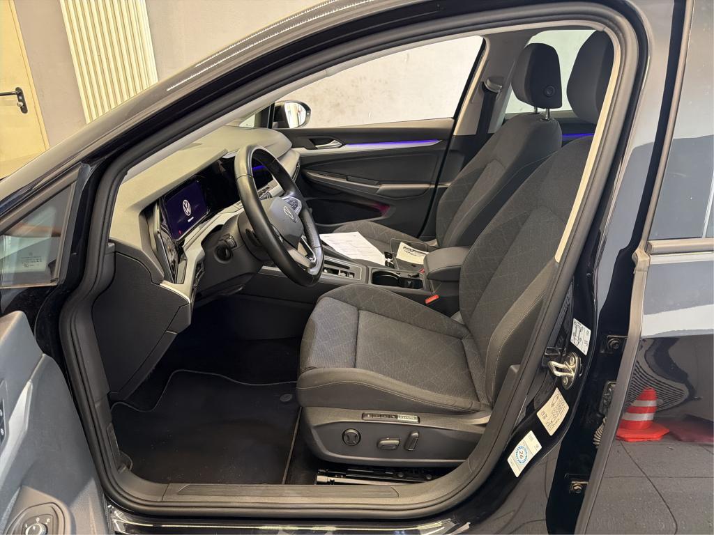 Volkswagen Golf VIII Lim. Life /KAMERA/SITZHEIZ/DSG/ERGO/17, миниатюра 6