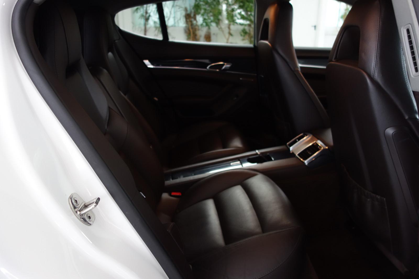 Porsche Panamera 4S 4.8 V8 400ch PDK Pack GTS Design 22" BOSE Toit ouvrant Échappement sport Caméra PASM